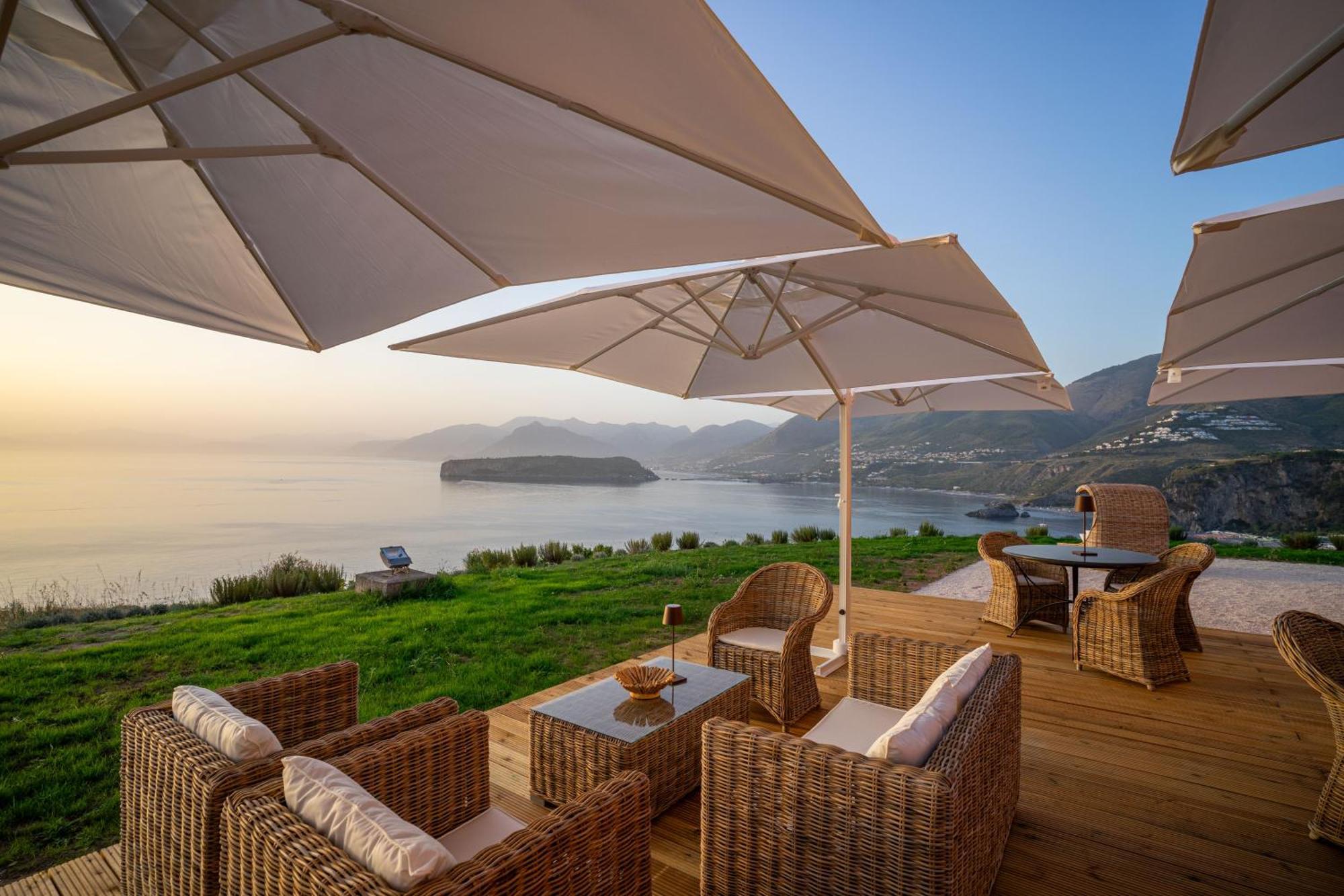 Palazzo Principi Lanza Hotel Сан Никола Арчела Екстериор снимка